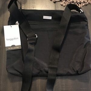 Baggallini travel bag